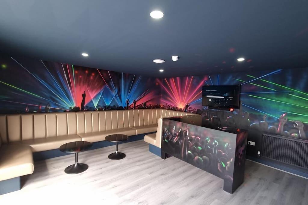 Penthouse Apartment, Sleeps 21 With Terrace Liverpool Esterno foto