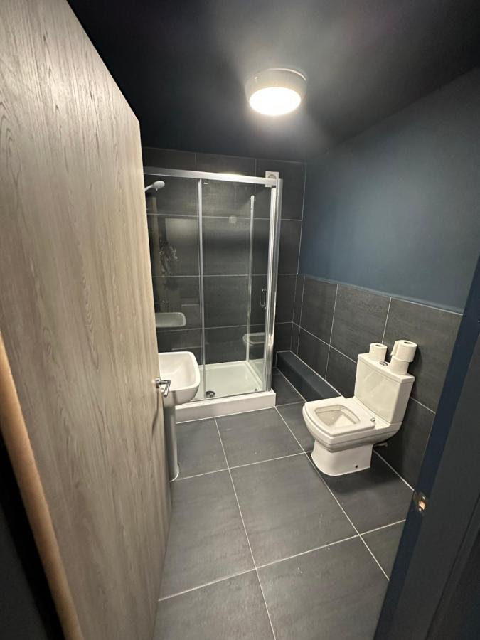 Penthouse Apartment, Sleeps 21 With Terrace Liverpool Esterno foto
